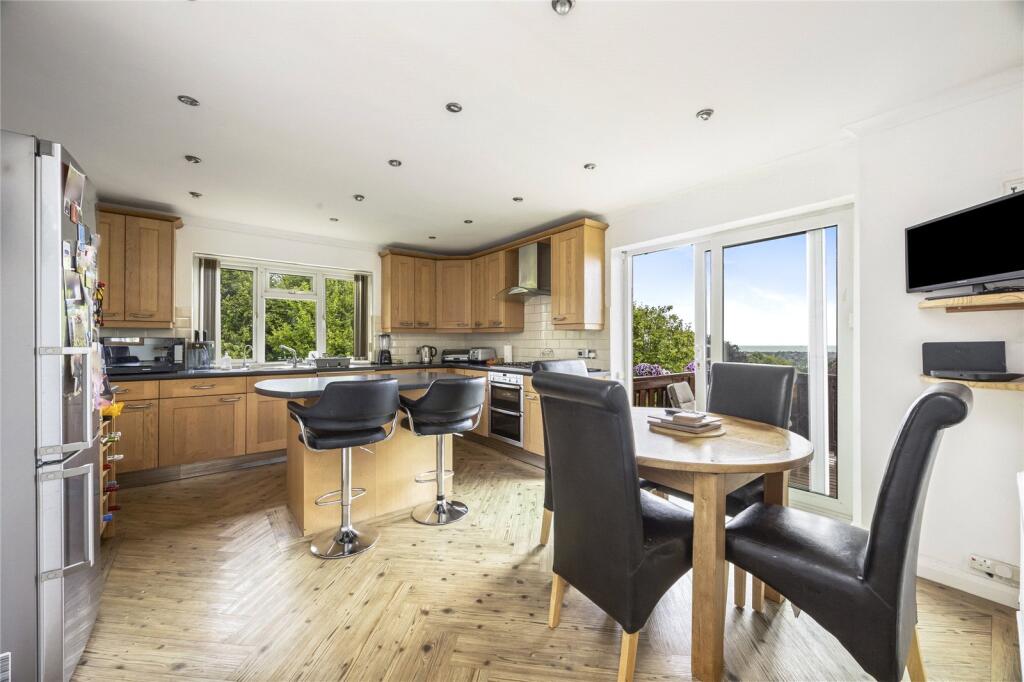 Mill Road, North Lancing, BN15 photo 5
