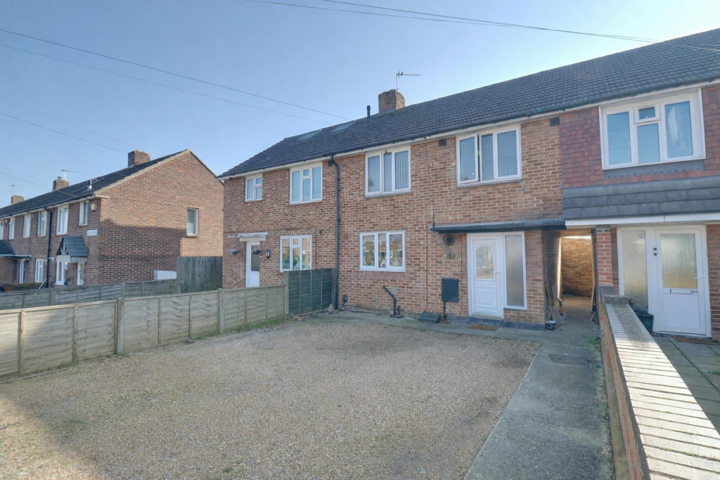 Main image of property: 23, Fraser Road, Havant, Hampshire, PO9 3EJ