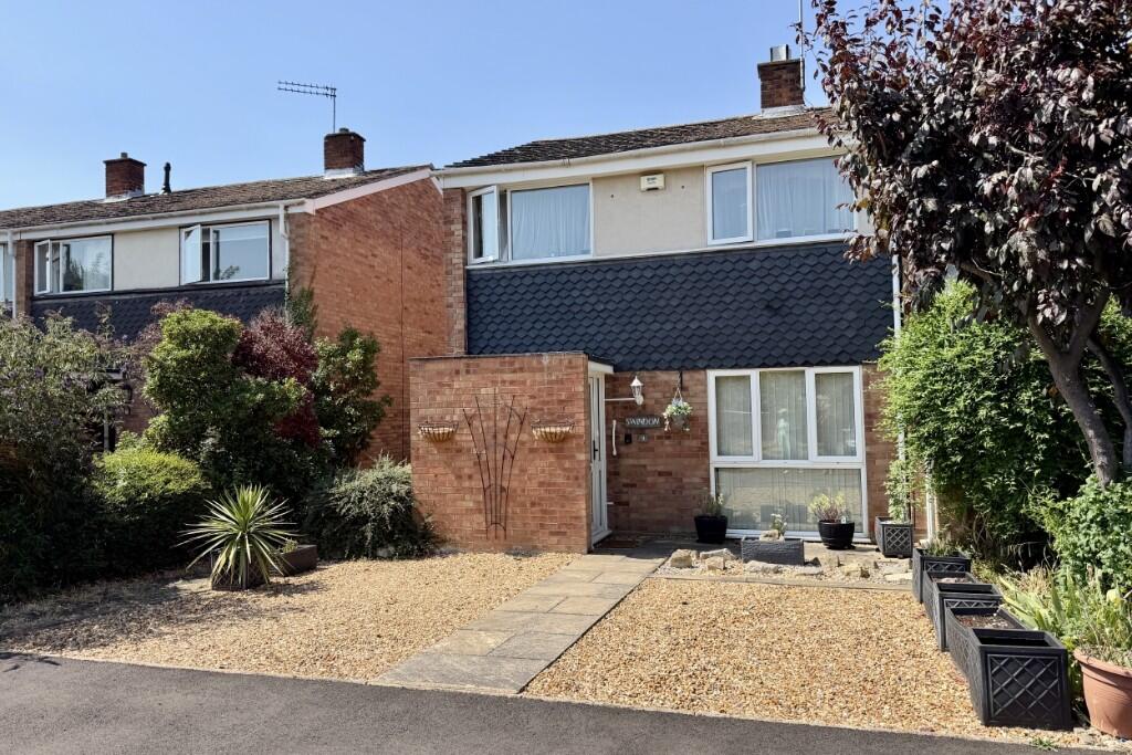 Main image of property: 9 Saxon Close, Godmanchester, Cambridgeshire. PE29 2JL