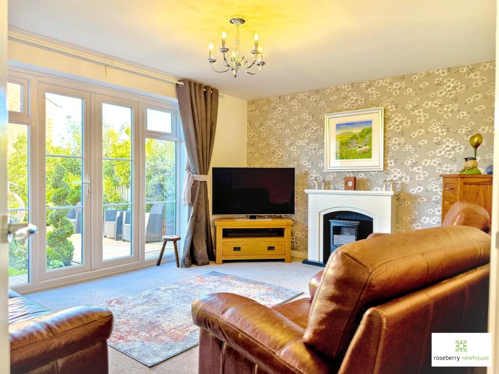 Buttercup Grove, Stainton, Middlesbrough, North Yorkshire photo 3