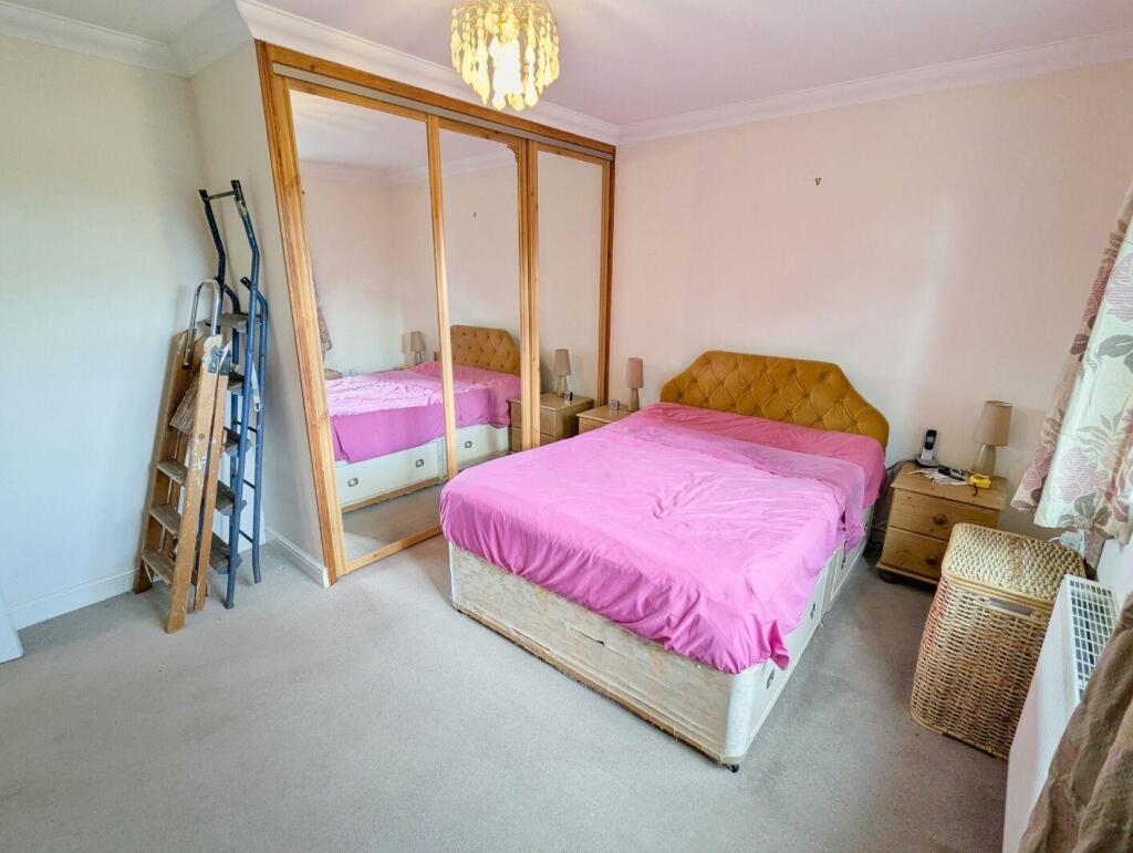 House in Portsmouth - View 5