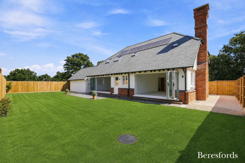 House in Chelmsford - More