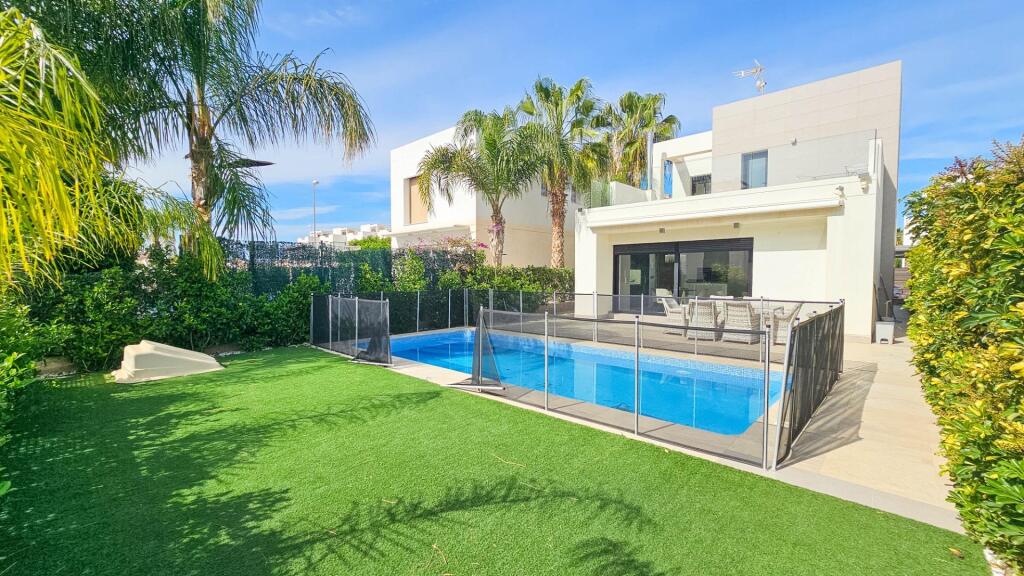 Main image of property: Valencia, Alicante, Rojales