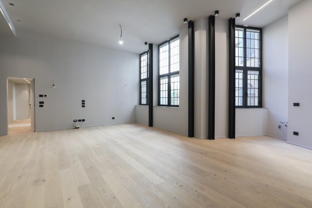 Main image of property: Milano, Milan, Lombardy