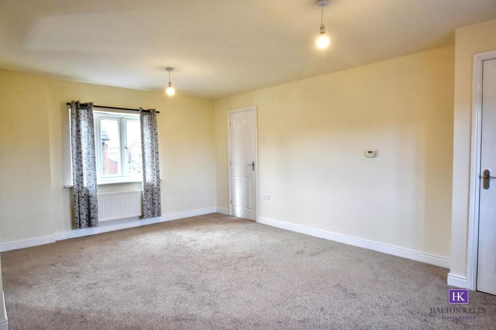 Apartment in Warrington - View 3