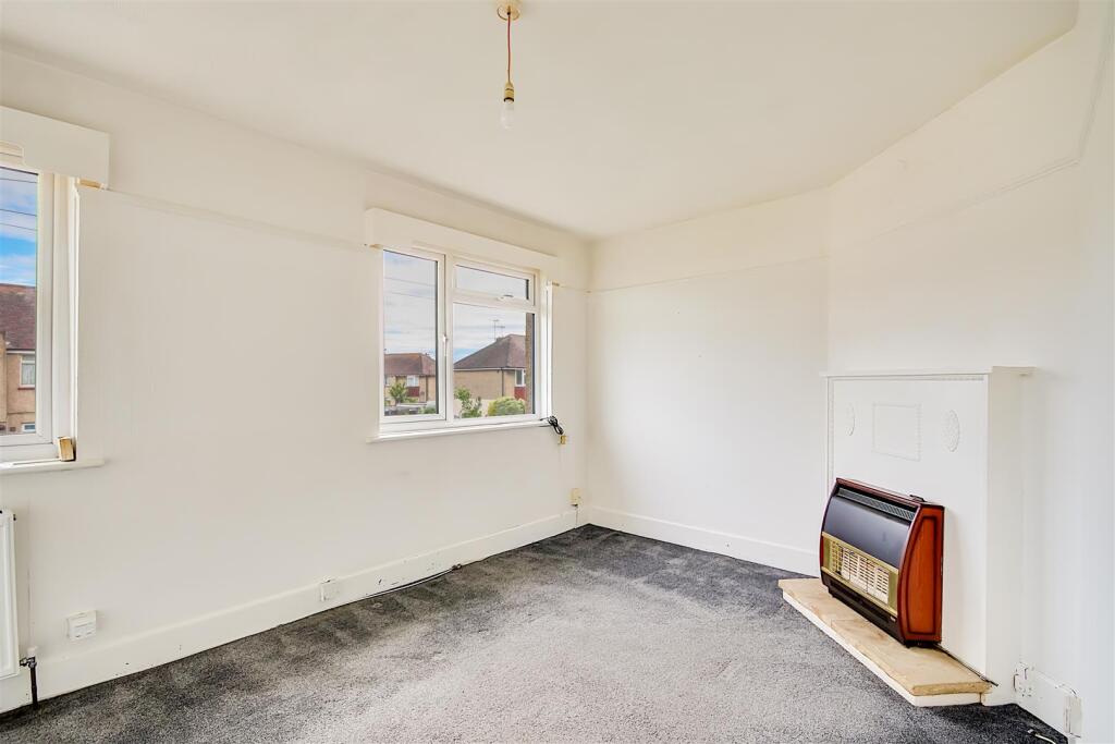 Apartment in Worthing, Broadwater - View 5