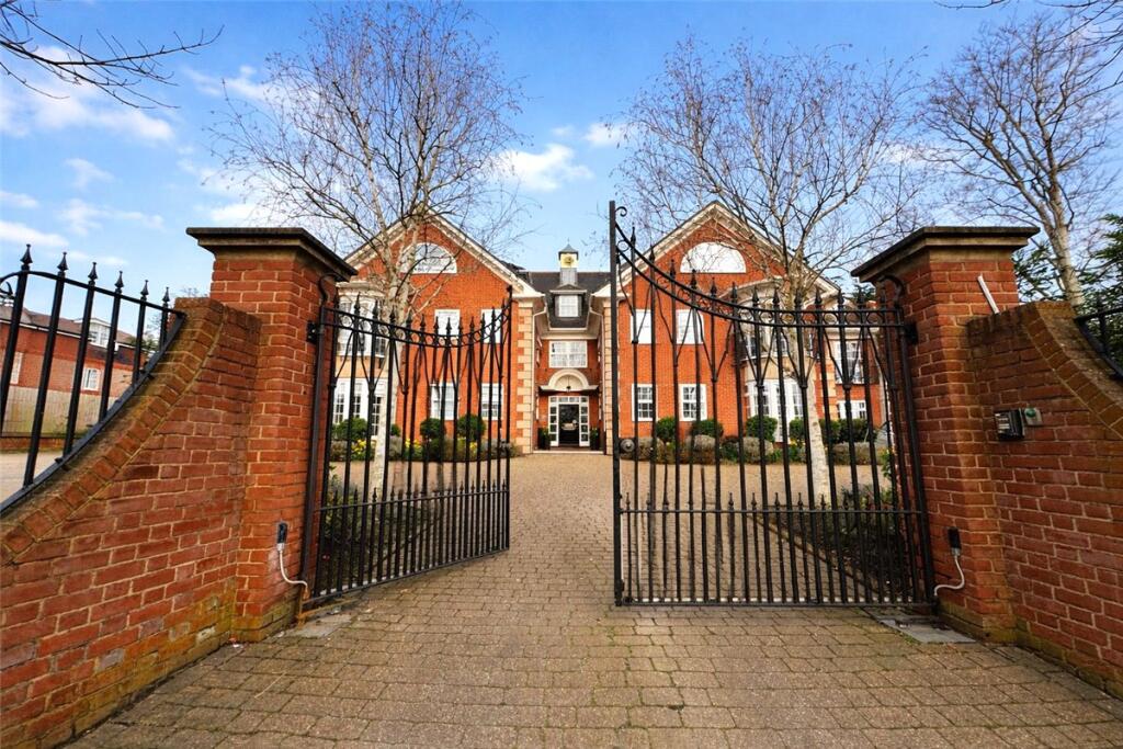 Apartment in Bromley - View 5