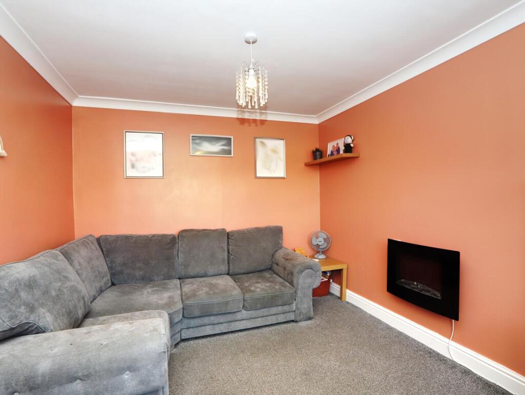 House in Pontypridd, Rhondda Cynon Taf - View 5