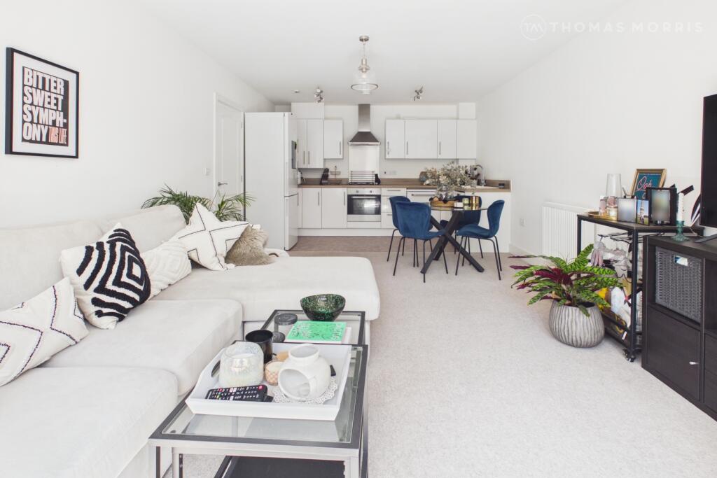 Apartment in North Hertfordshire, Royston - View 2