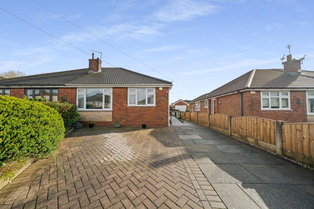 Main image of property: Avondale Drive, Tyldesley, M29