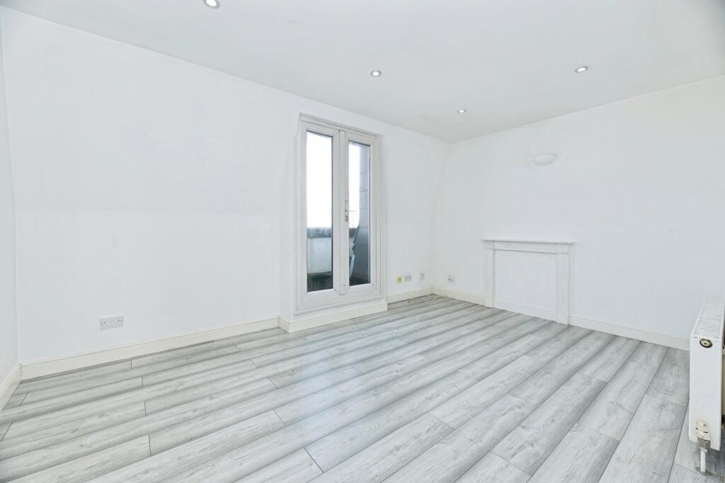 Main image of property: Carshalton Road, Sutton, SM1