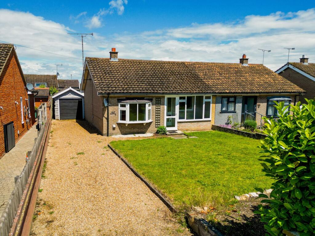 Main image of property: Wellington Street, Thame, OX9