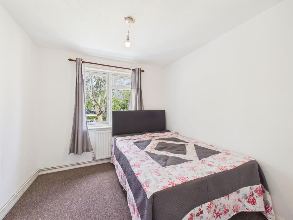 Main image of property: Room 2, Pegasus Road