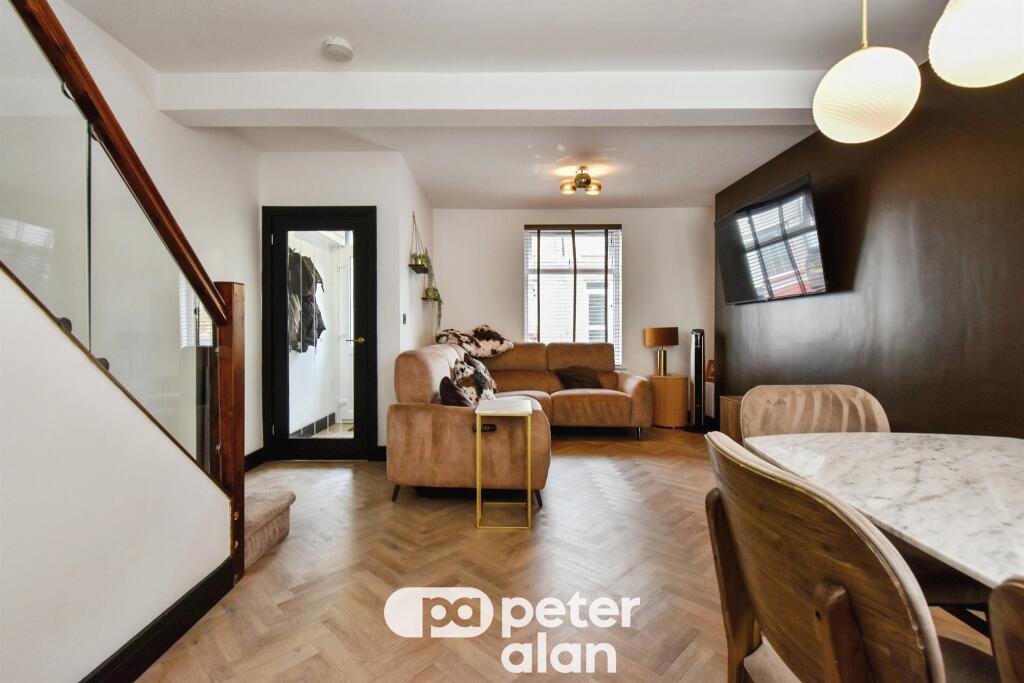 House in Merthyr Tydfil, Park - View 4