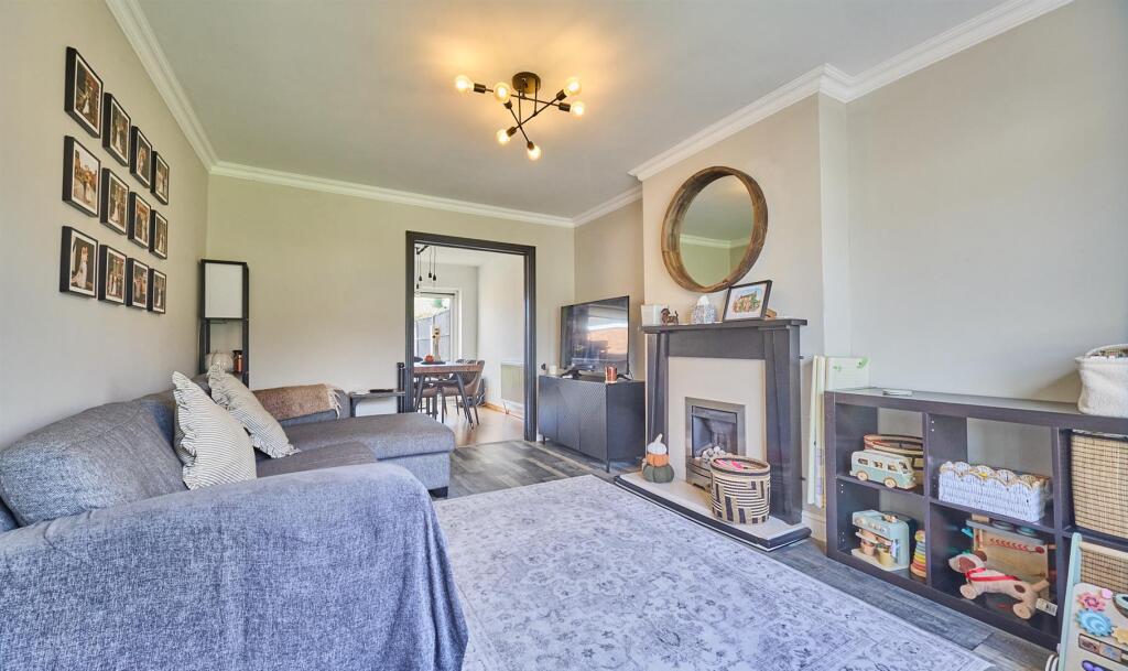 House in Hinckley and Bosworth, Burbage - View 2