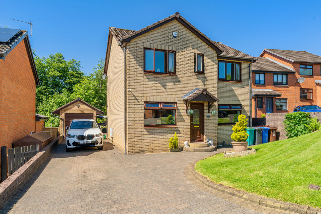 Main image of property: Grangeneuk Gardens, Balloch, Cumbernauld, North Lanarkshire