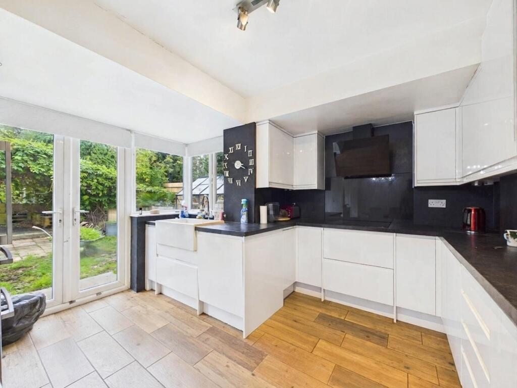House in Tonbridge - View 2