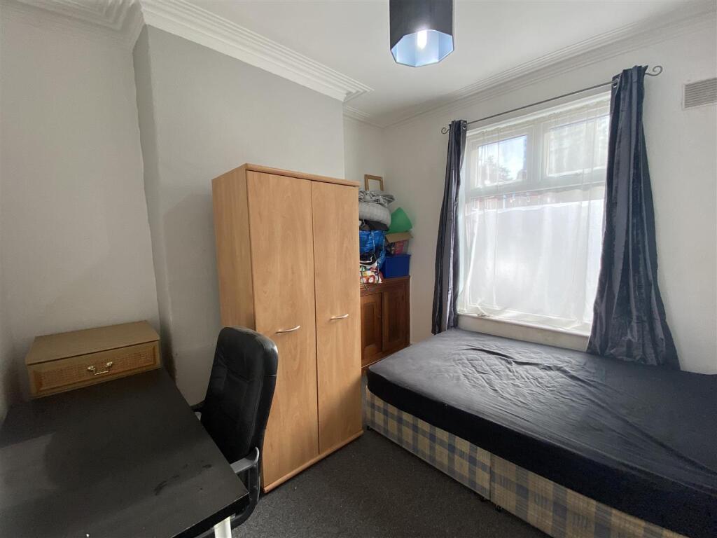 House in Manchester - More