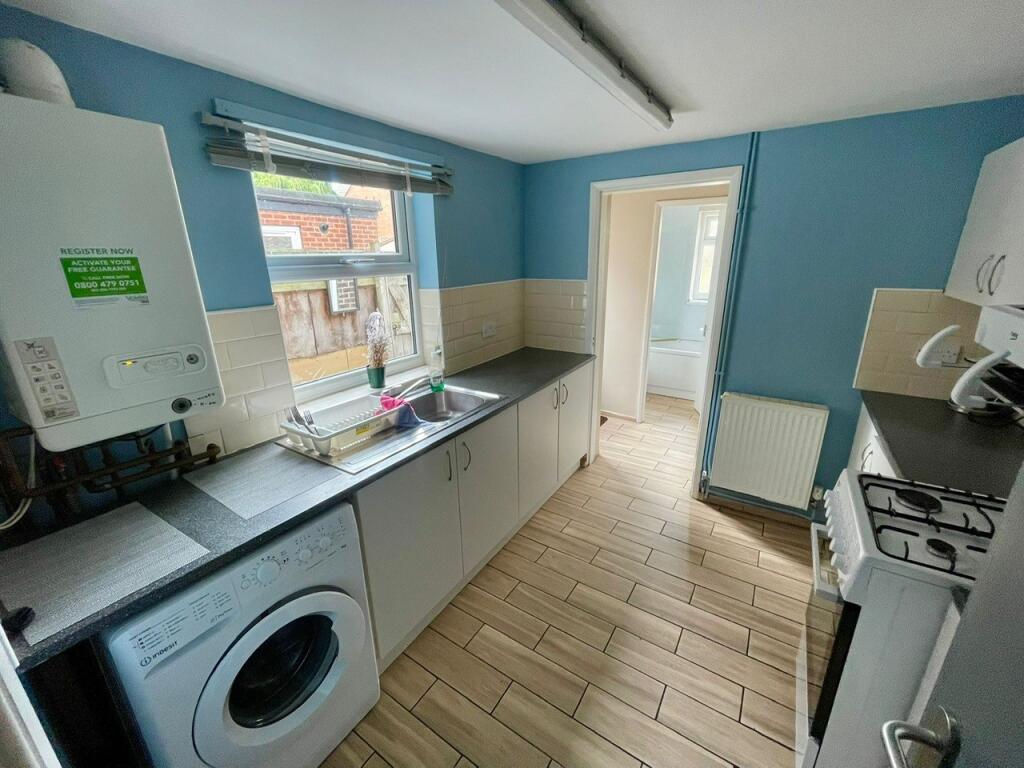 House in Hull - View 3