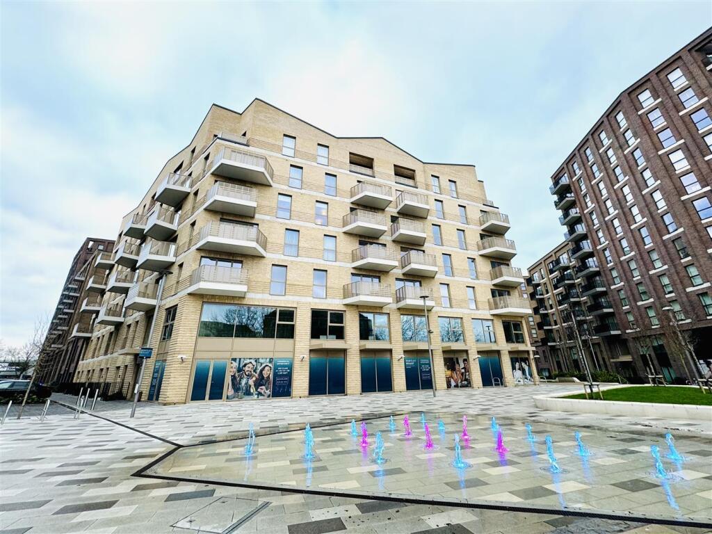 Main image of property: Palmer Street, Reading