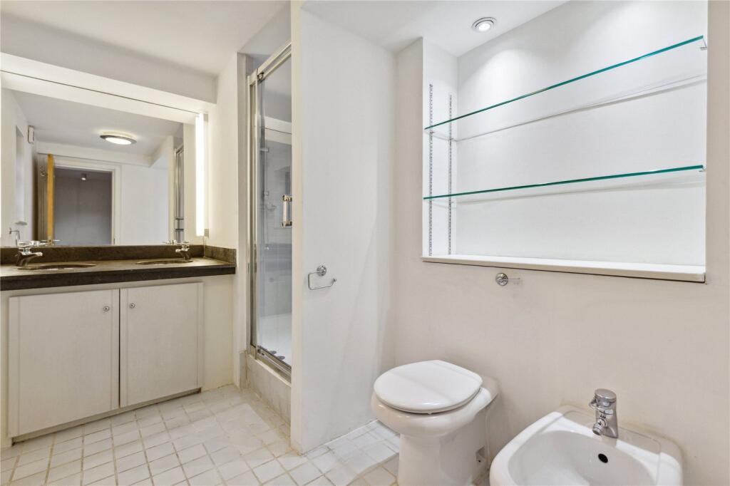 4 bedroom semi-detached house for rent