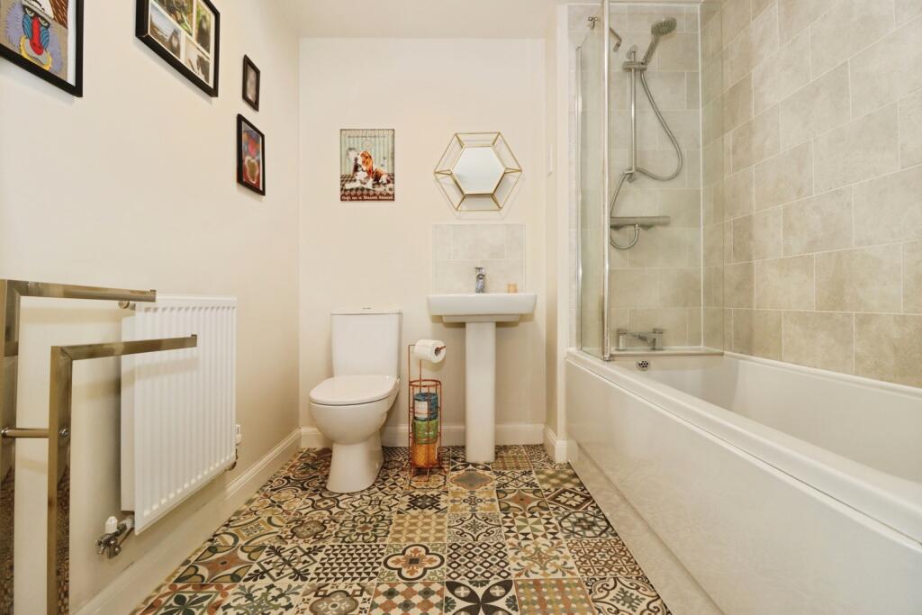 Clark Drive, Yate, Bristol, BS37 photo 4
