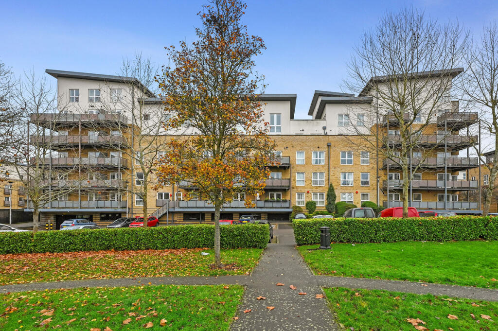 Main image of property: Metropolitan Station Approach, Watford, WD18