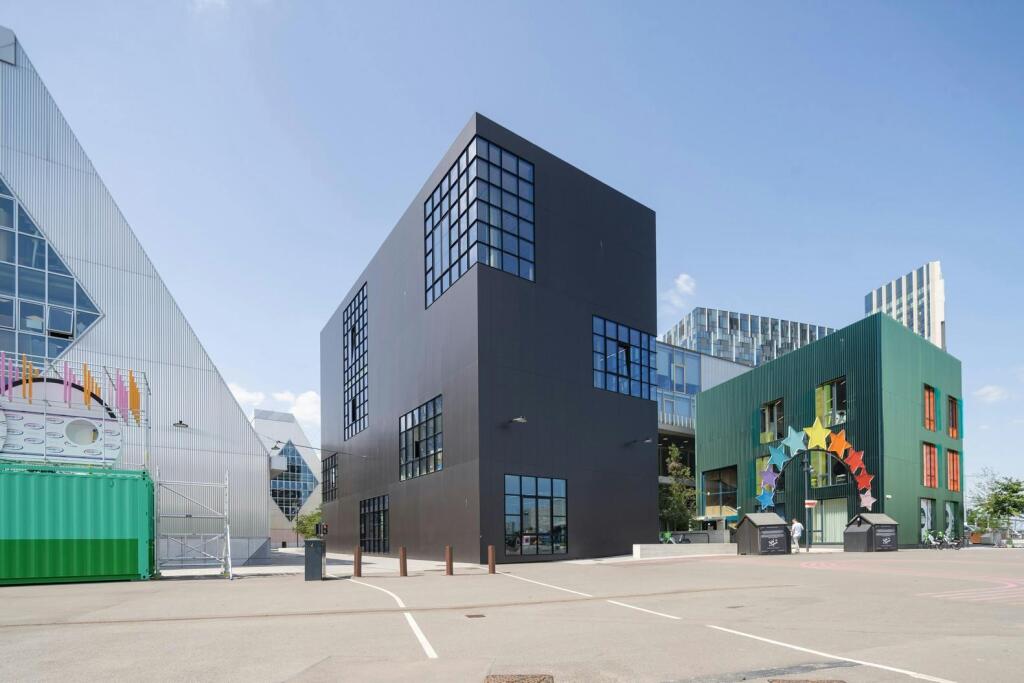 Building D4