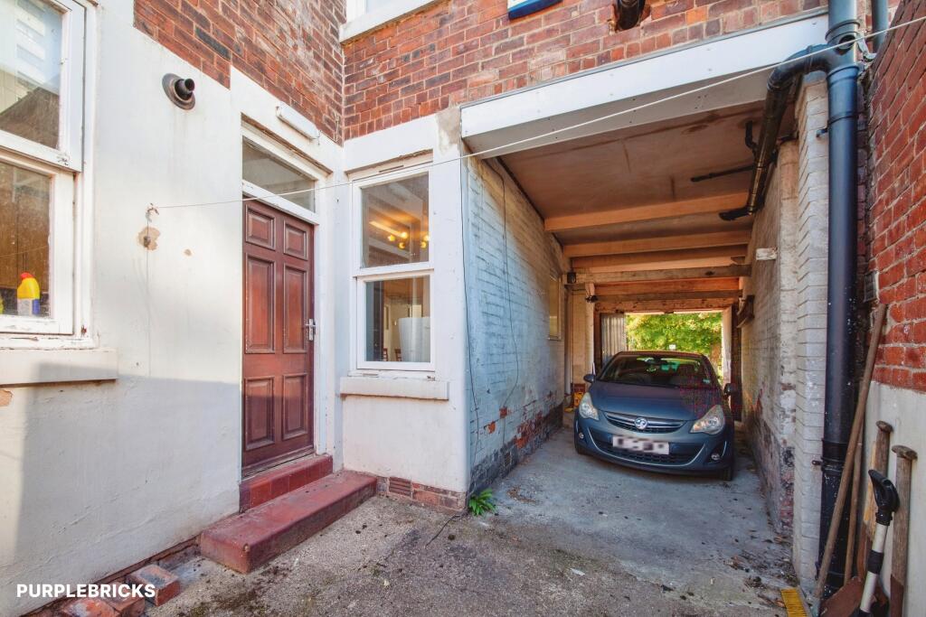 House in Sheffield - View 4