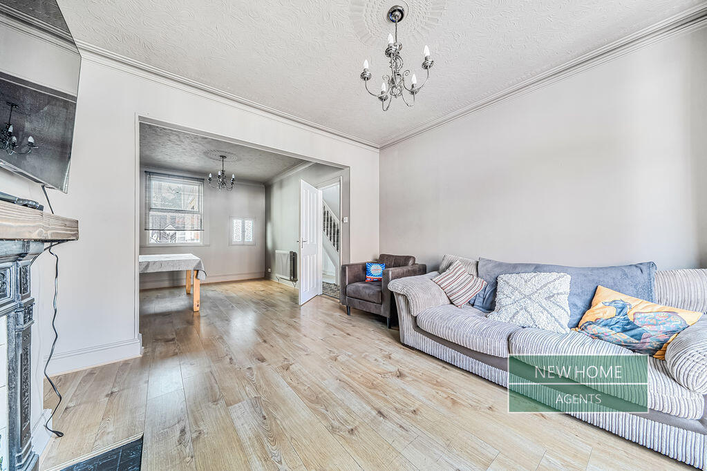 House in Bridgwater, West Bridgwater, Durleigh & Haygrove, Somerset - More