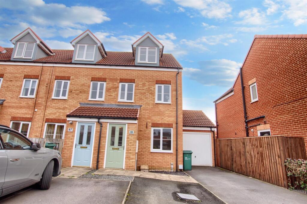 Main image of property: Greensforge Drive, Ingleby Barwick