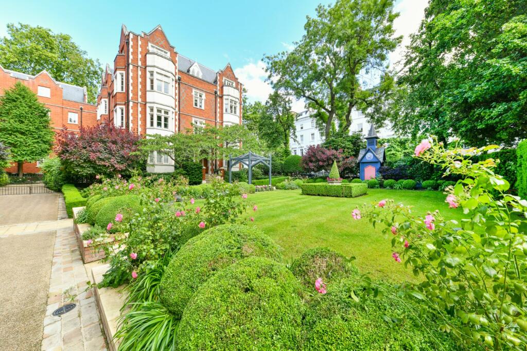 The Bromptons, South Kensington, London – pohled 2