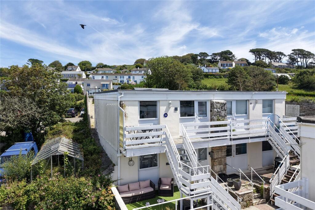 1 bedroom apartment in Marazion, no chain