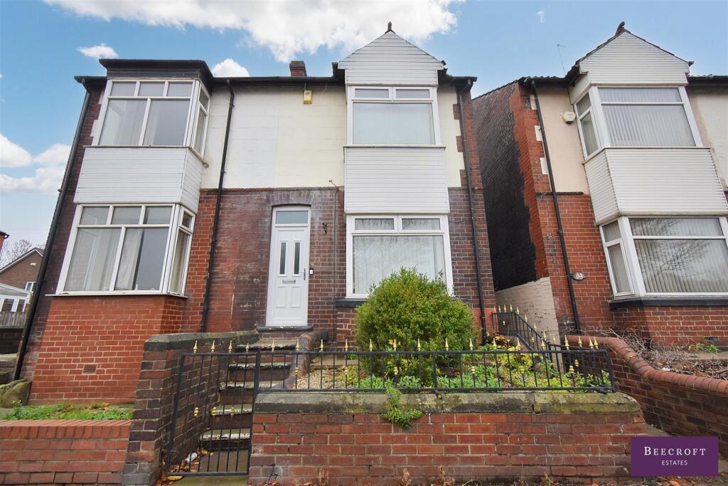 2-bed semi-detached on Park Street, Wombwell, Barnsley, £120,000