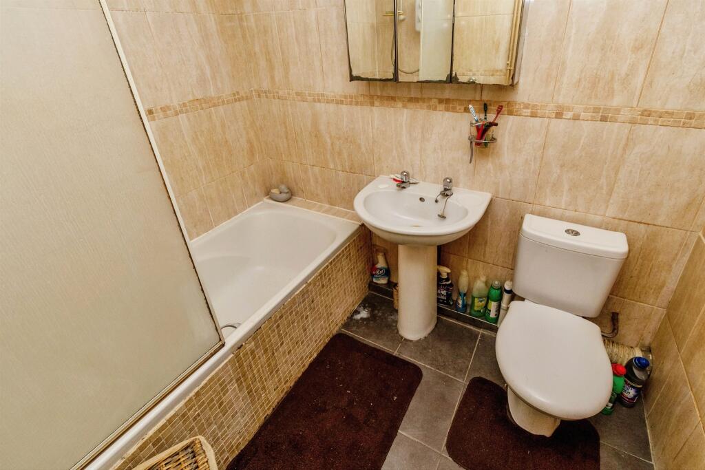 Apartment in Dudley - More