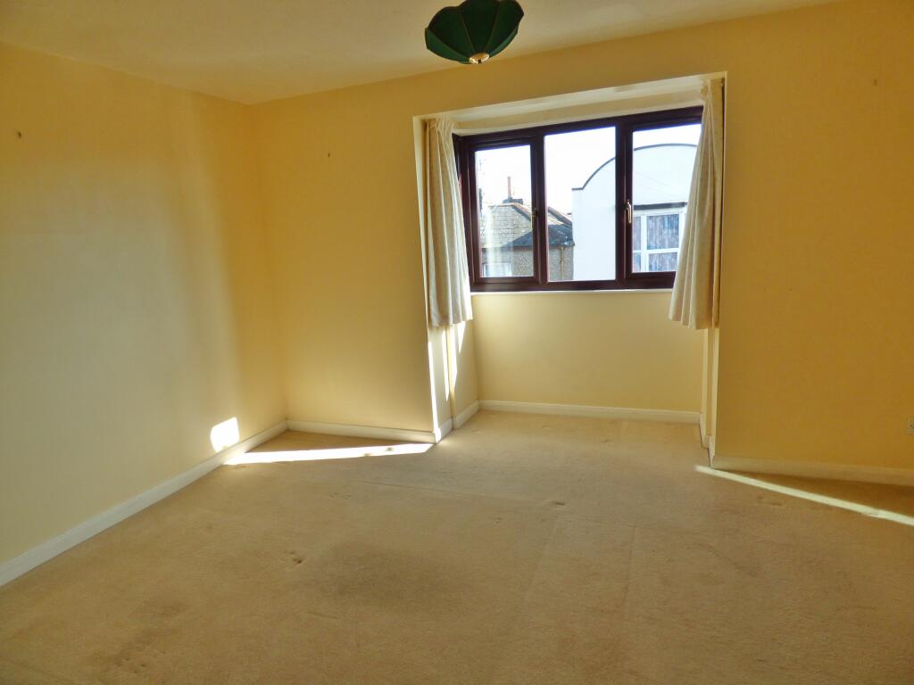 House in Portsmouth - View 5