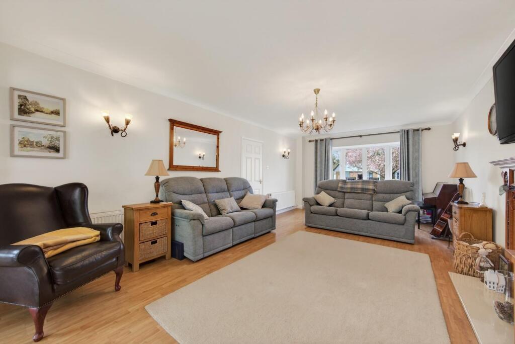 House in Collingtree - View 5