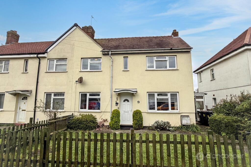 3-bed semi-detached on Marner Road, Nuneaton, CV10 7BX, £184,000