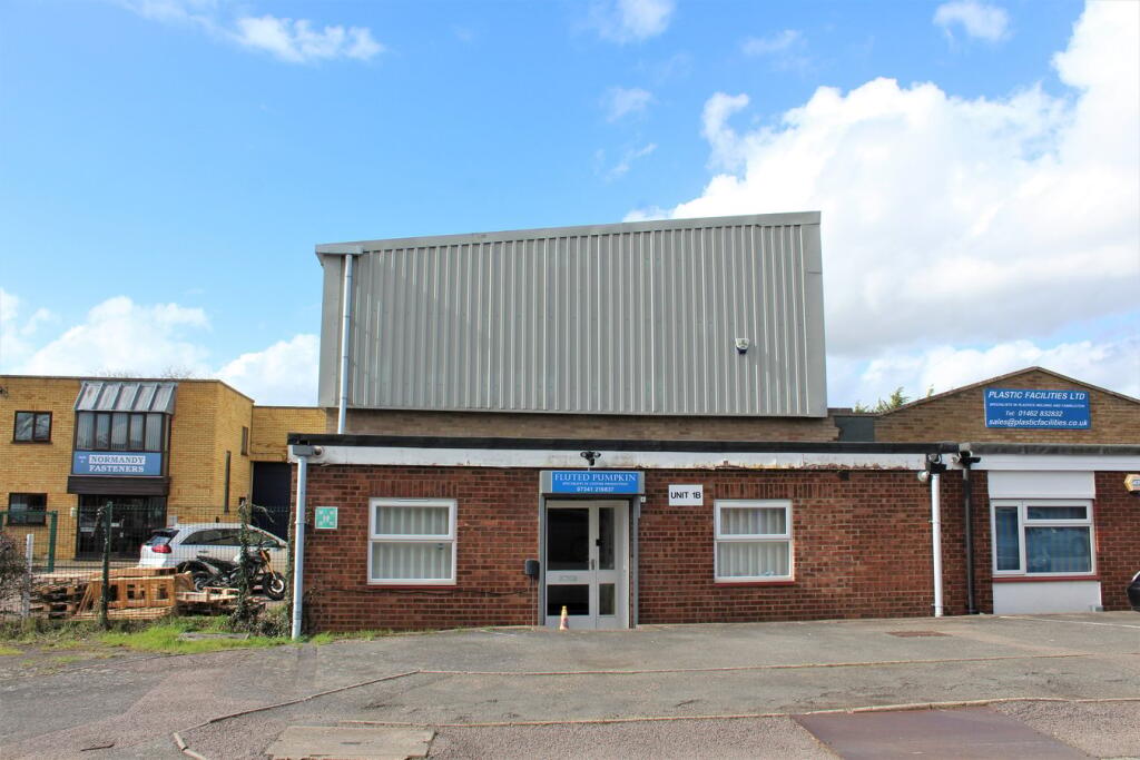 Main image of property: Fen End, Stotfold, Hitchin, SG5