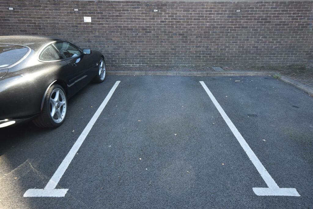 Main image of property: Justin Close, Brentford