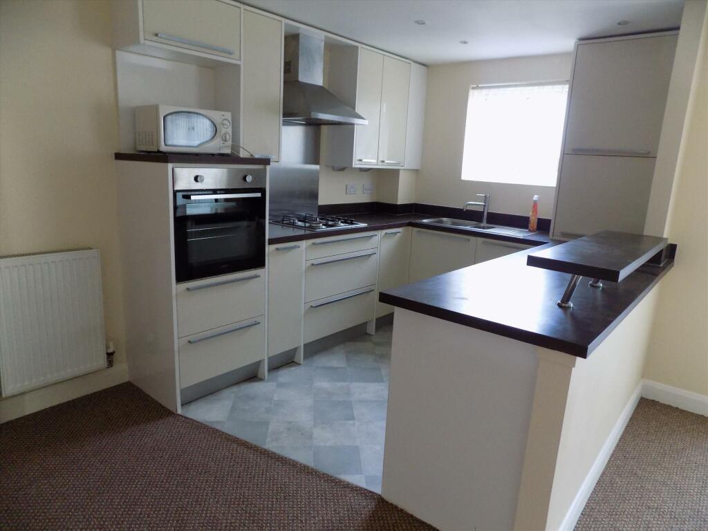 Leicester Court, Preston photo 2
