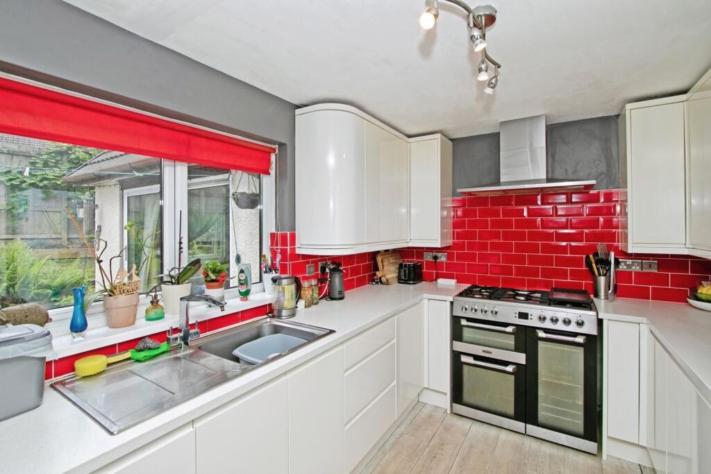 Vean Terrace, Camborne, Cornwall, TR14 photo 3