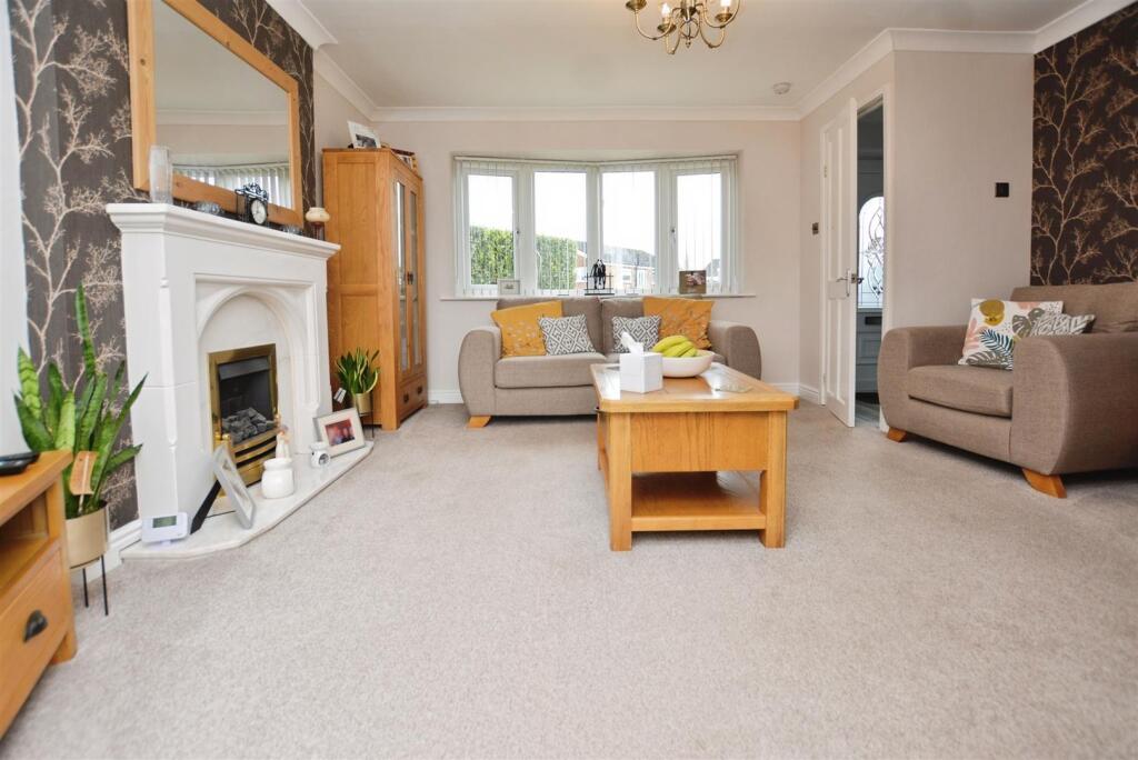 Blackthorn Close, Scunthorpe photo 4