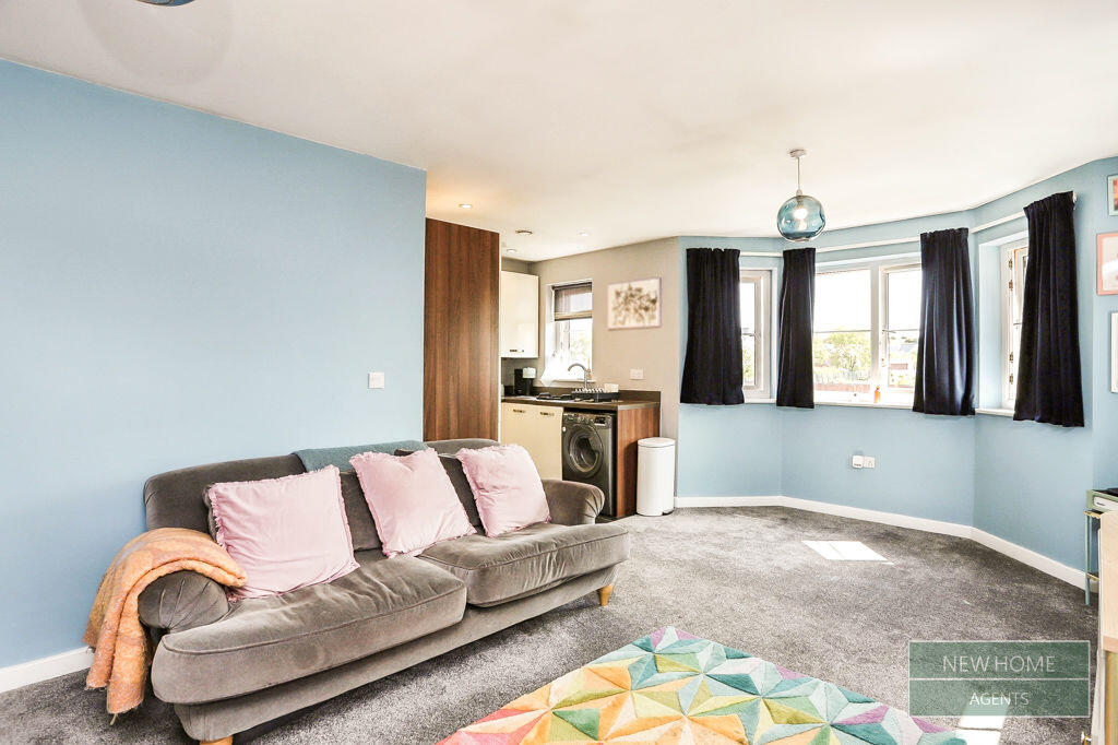 Apartment in Swindon - View 5