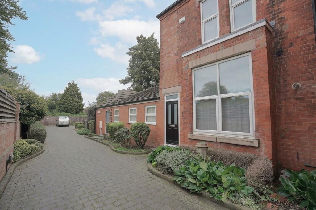 2-bed terraced on Welholme Road, Grimsby, DN32, £128,000