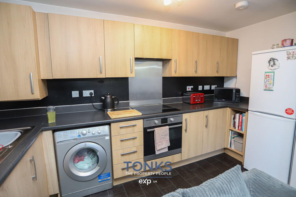 Additional image 5 of Century Way, Halesowen, B63 2TQ