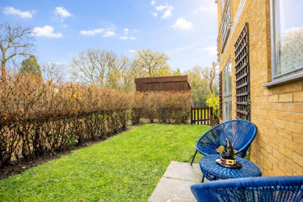 Additional image 4 of Astwick Manor, Coopers Green Lane, Hatfield, Hertfordshire, AL10