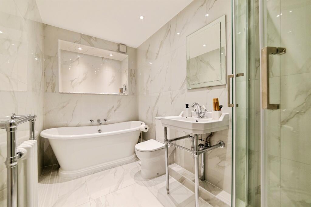 Apartment in Stevenage - View 3