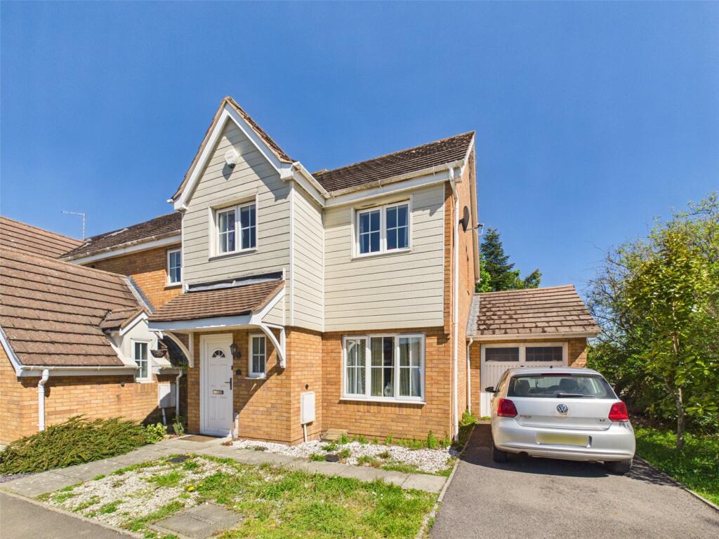 3-bed semi-detached on Cypress Gardens, Longlevens, Gloucester, Gloucestershire, GL2, £270,000