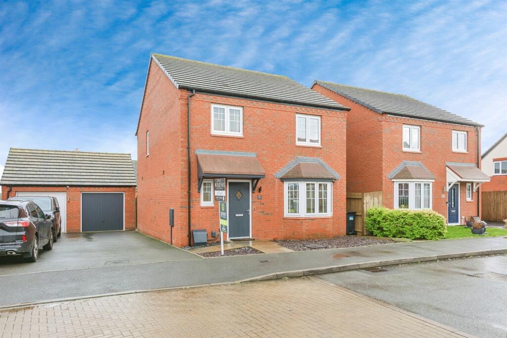 Main image of property: Meadow Way, Tamworth